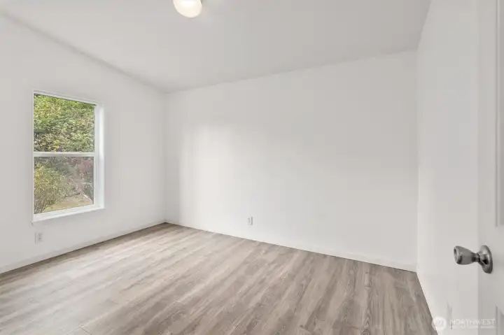 Guest Bedroom #1