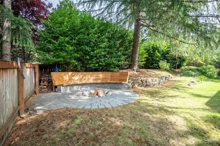 Firepit with custom cedar bench for