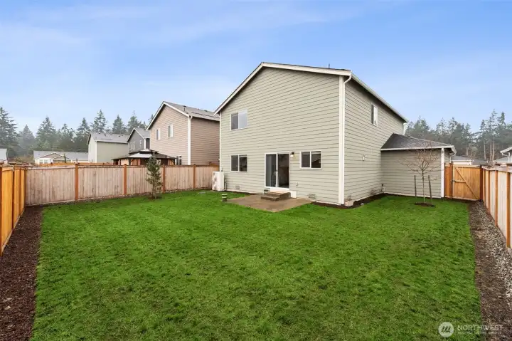 Fully fenced and nice size yard. Gets a good amount of sunshine. Perfect for gardens.