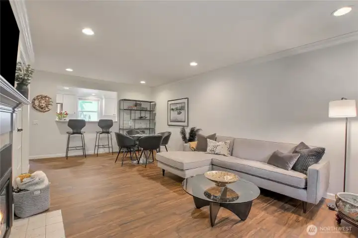 Recessed lighting, new paint, neutral colors.