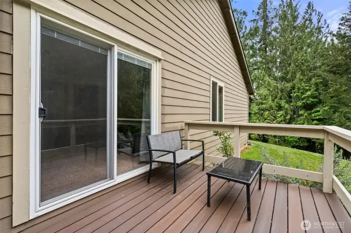 Deck off Primary
