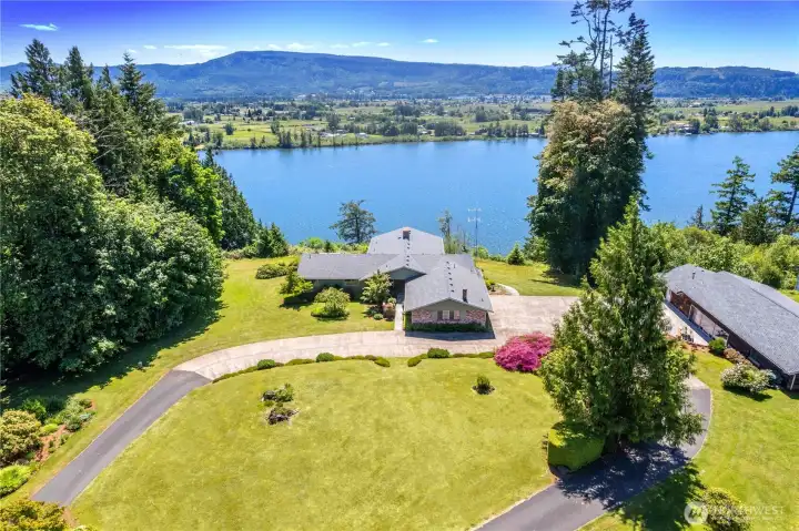 Set on nearly 4 acres across 2 separate parcels along the breathtaking Columbia River!