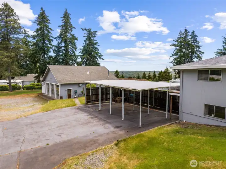 1,760 sf Mechanics Shop & 4-bay carport