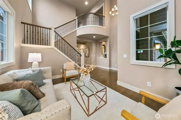 Entrance & Living room Entrance & Living room
