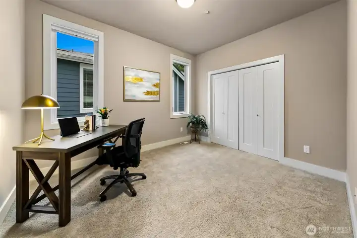 Sunshine filled Bedroom 2/office Sunshine filled Bedroom 2/office