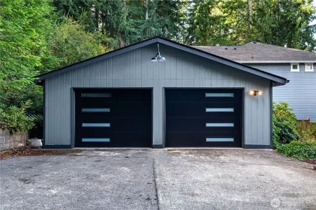 Detached 2-Car Garage