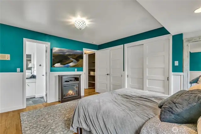 Primary with 3/4 bath