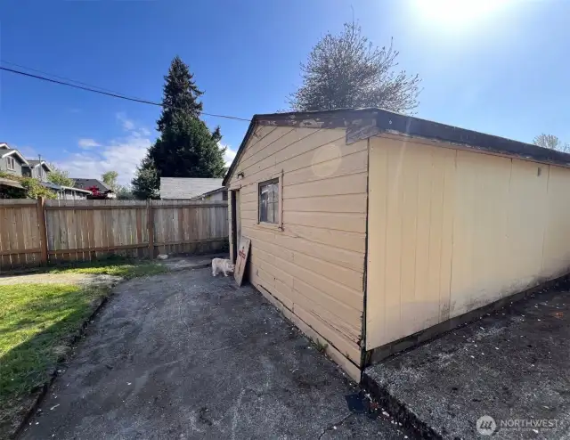 Garage
