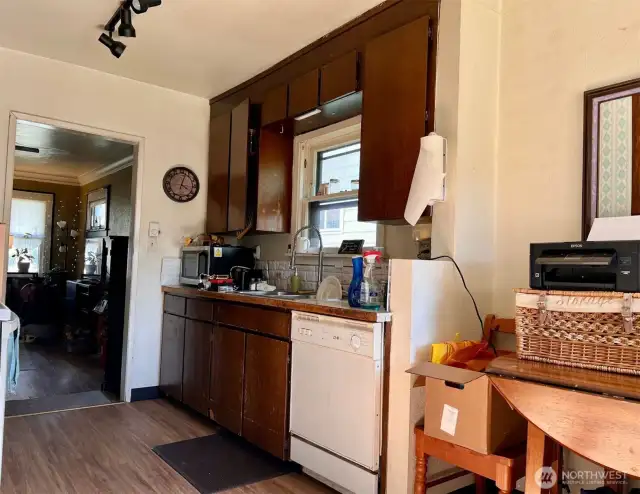Kitchen - Sink Side