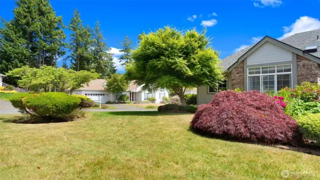 Welcome home to 7819 Amethyst Loop