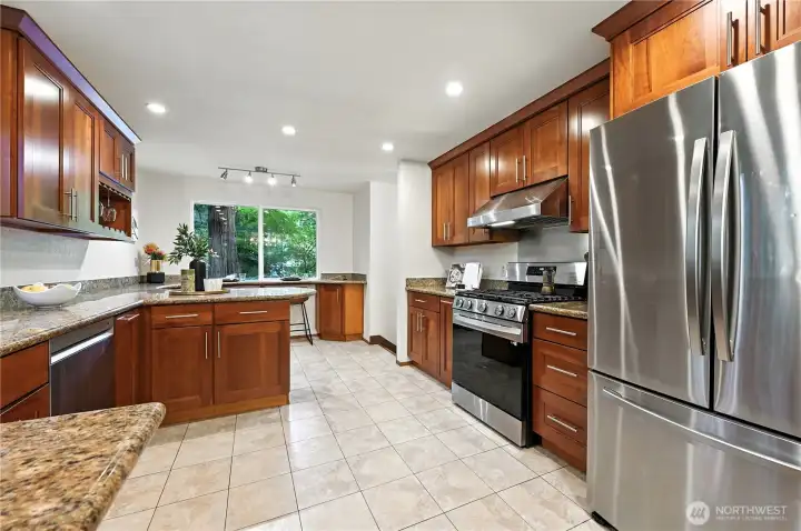 This thoughtfully-planned kitchen means room for planning, prepping and cooking, all at once!