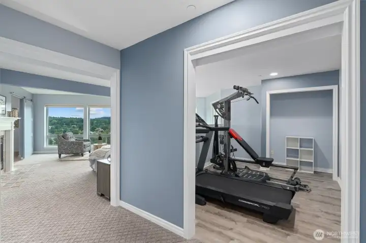 This "office/gym" can be converted into 3rd bedroom upstairs.