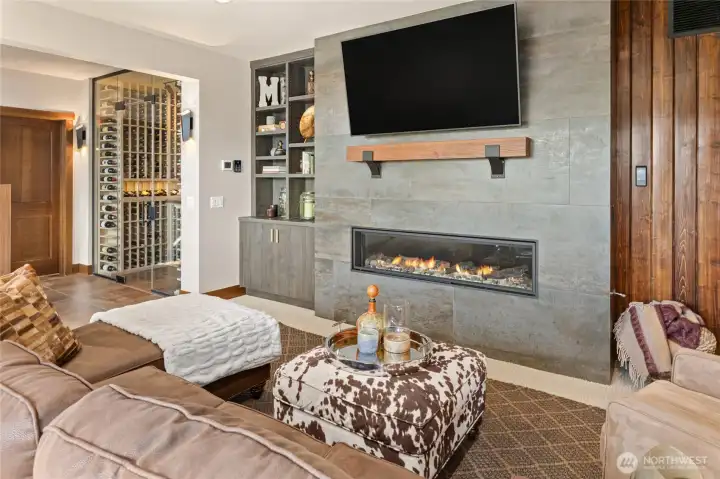 Downstairs: Entertainment Lounge