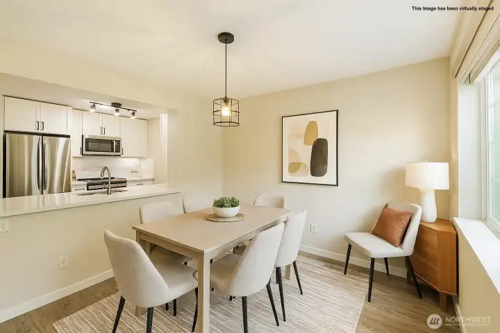 Dining area off the kitchen