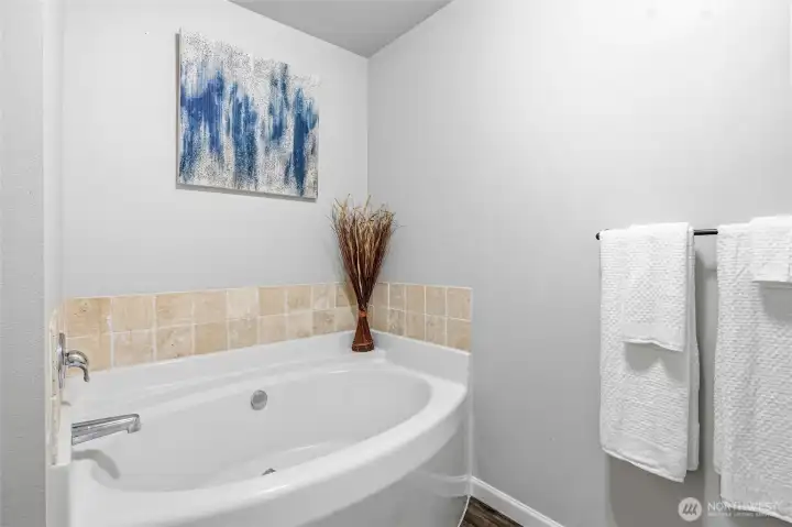 Deep soaking tub to enjoy.