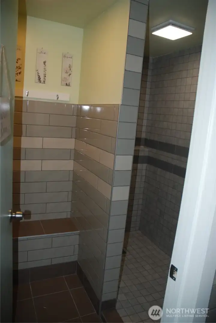 Community area Park Showers Community area Park Showers