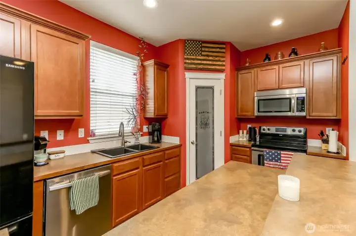 Kitchen all appliance stay