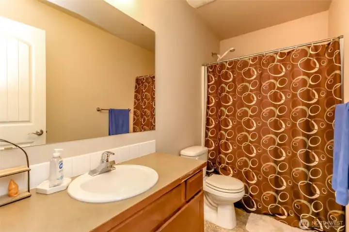 upstairs full bath