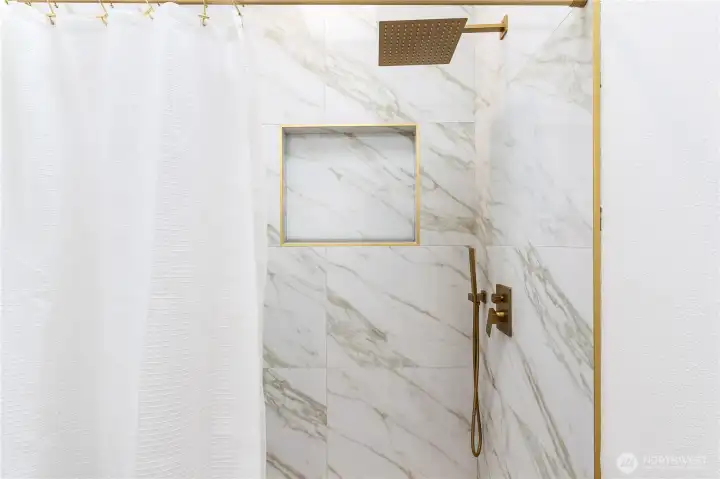 Master Bathroom Walkin Shower