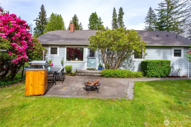 West side of home where you will get beautiful afternoon & evening light for your backyard bbqs!