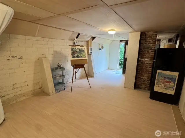 Downstairs flex space