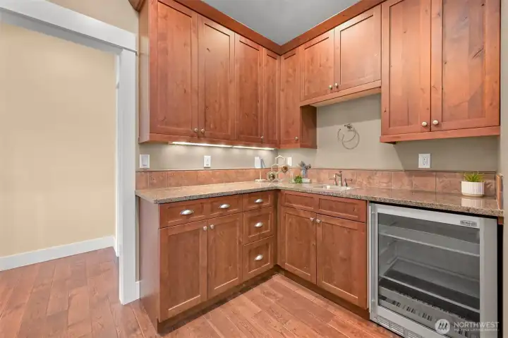 Butler's pantry to the right of the formal dining room