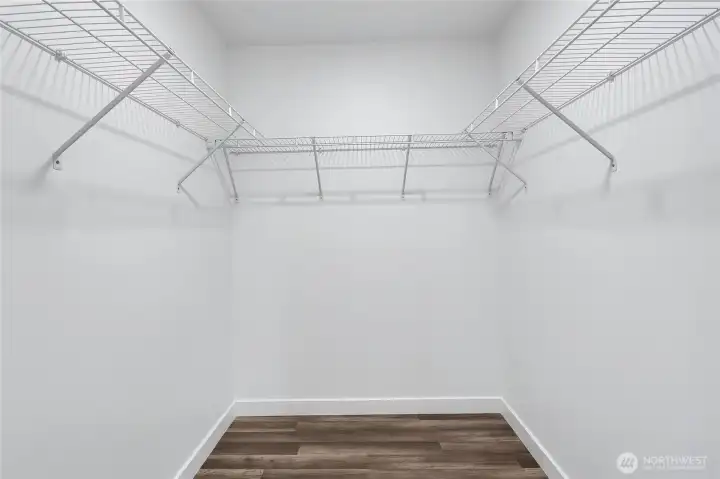 walk-in closet