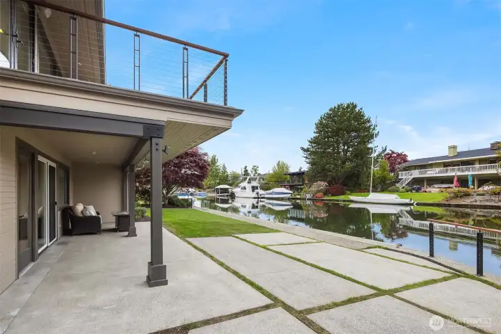 A true extension of the home—protected, comfortable, and designed for year-round use. Whether it’s a quiet morning or a lively afternoon, this space invites you to stay awhile.