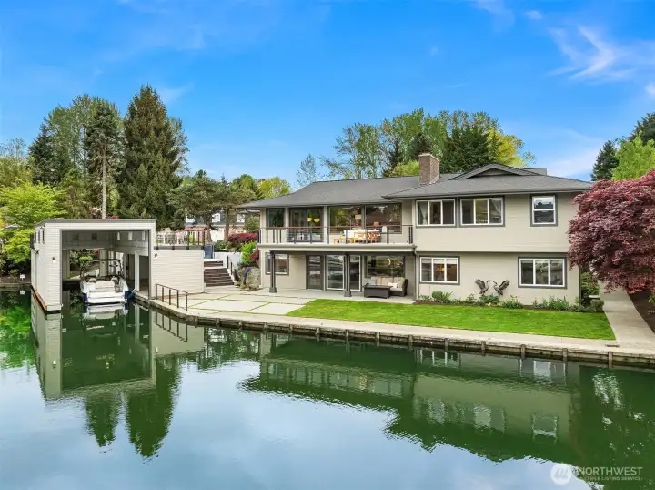 A rare stretch of calm, protected water—where mornings begin glassy and still, and evenings reflect the sky back at you. This is boating, but quieter… more refined.