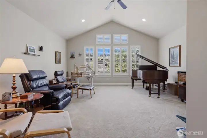 Huge family/bonus room upstairs!