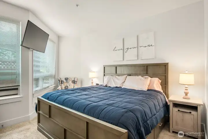Bedroom with sitting area in the corner