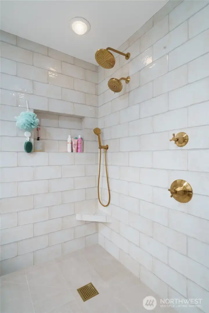 Primary Shower/tub room Primary Shower/tub room