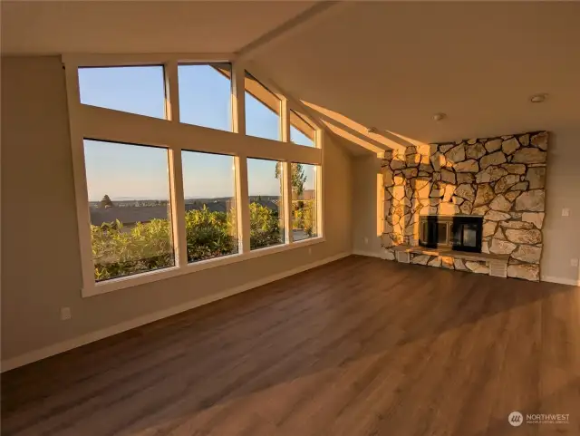 Endless views to go with your real wood fireplace