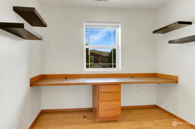 Upstairs Landing with 2 Person Work Stations & Shelving