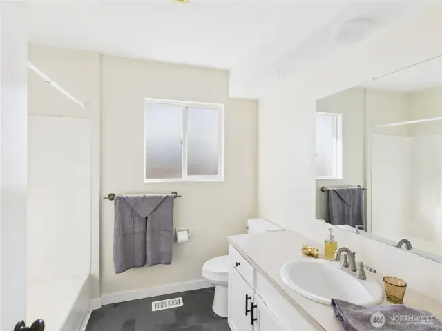 Full Bathroom