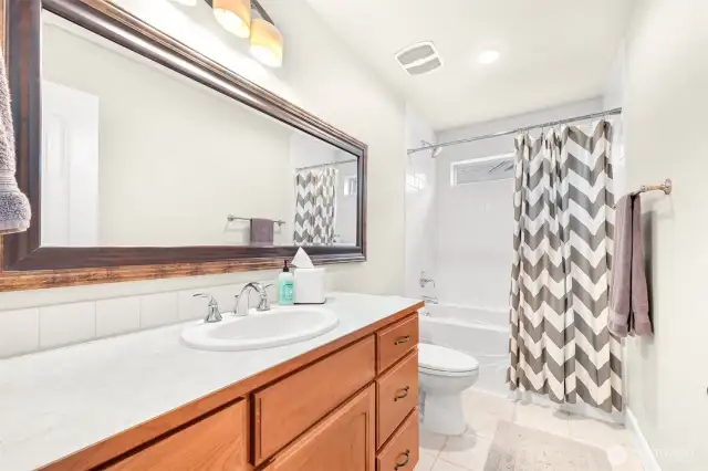Full Bathroom #2