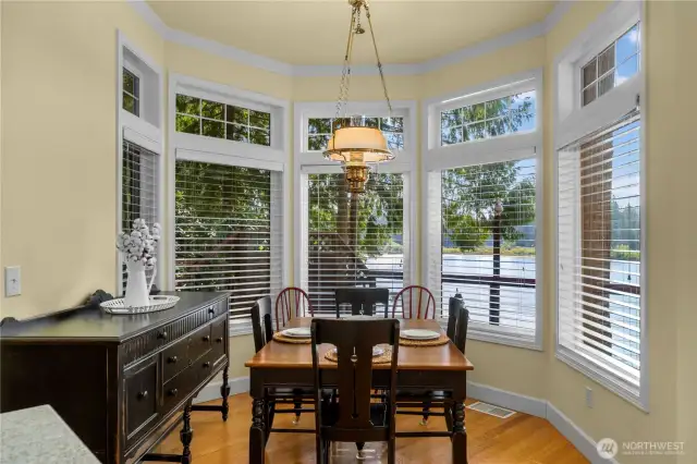 Dining room w/ Bay windows