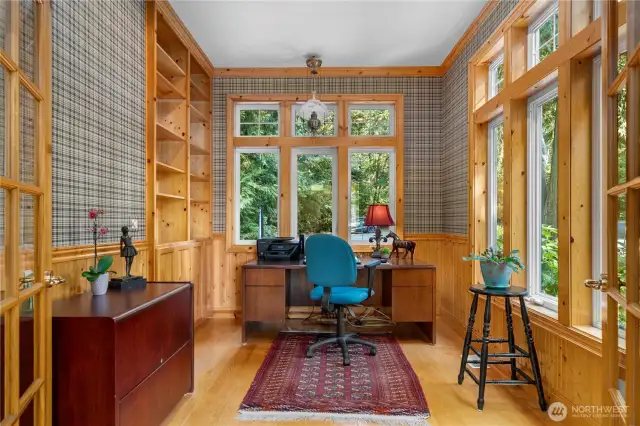 Primary Bedroom option on main level or office