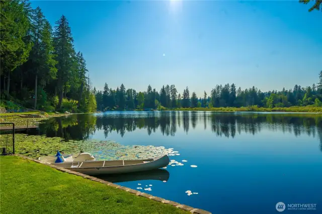 Quiet lake w/ no gas powered boats (owner's agreement)