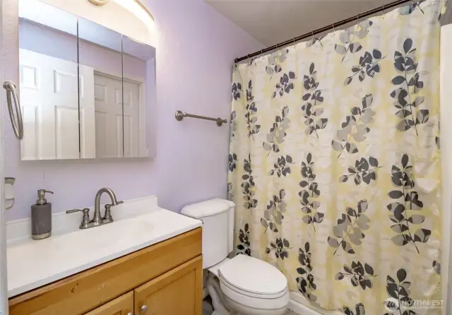 Main bath connected to Primary half bath