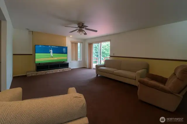 Spacious living room on the main level.    (Enhanced by Copilot)