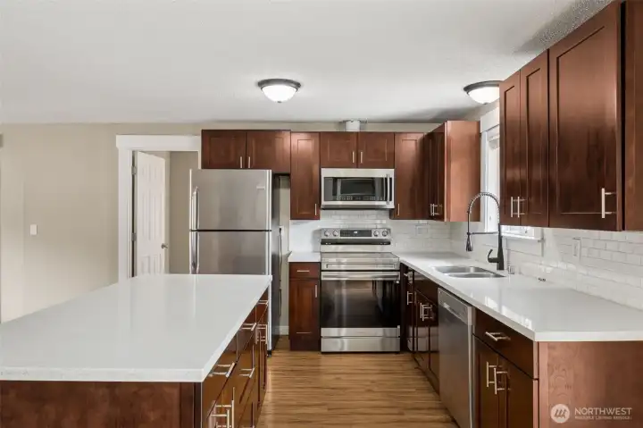 Another look at the kitchen.