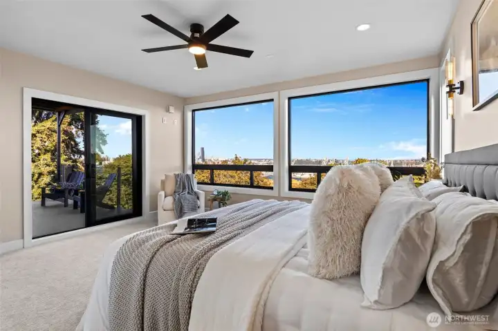 Huge view windows plus sliders out to a deck