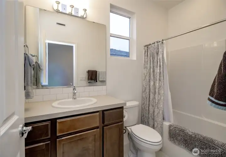 2nd Bathroom