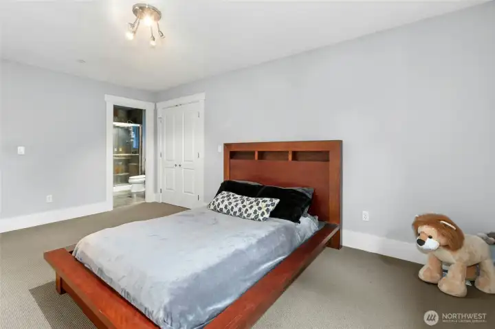 Well-appointed third bedroom offering its own en-suite bathroom for added privacy and convenience