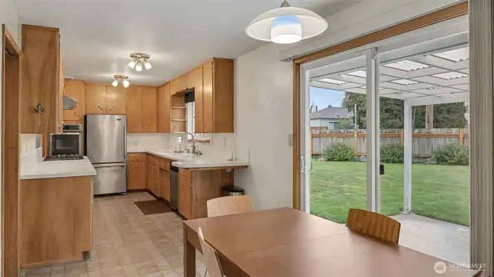 Dining area off eating space.