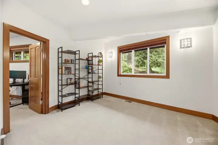 Versatile space between 2 upstairs bedrooms - perfect for tv/gaming room, exercise room, playroom, you decide! Versatile space between 2 upstairs bedrooms - perfect for tv/gaming room, exercise room, playroom, you decide!