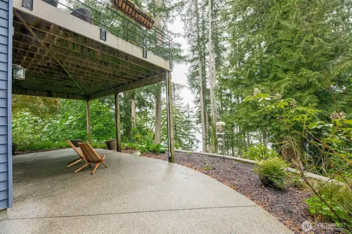 Surrounded by nature on this private patio. Surrounded by nature on this private patio.