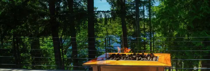 Enjoy this Summer with a fire and lake views! Enjoy this Summer with a fire and lake views!