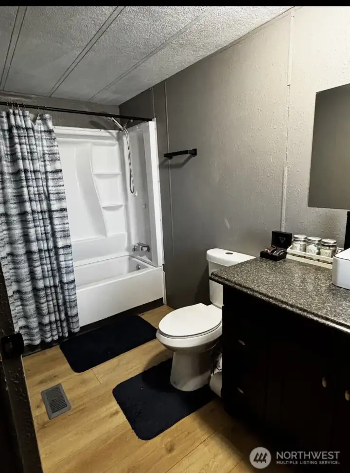 Rental Master Bath